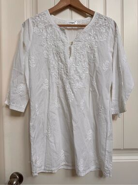 Capri White Cotton Hand Embroidered Tunic Blouse. Size M